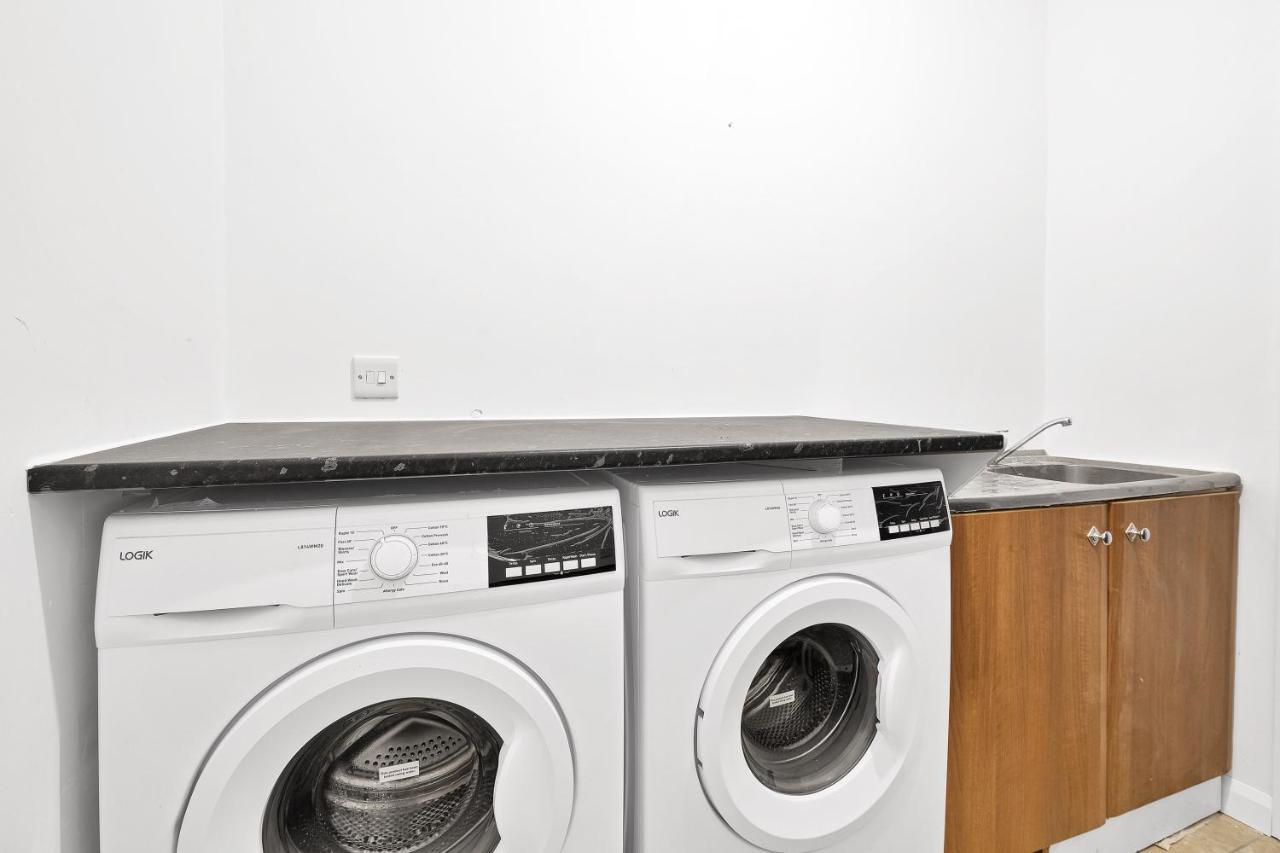 Fernbank Rooms Sudbury Hill, Harrow, Self-Contained Studios With En-Suite Harrow on the Hill Buitenkant foto