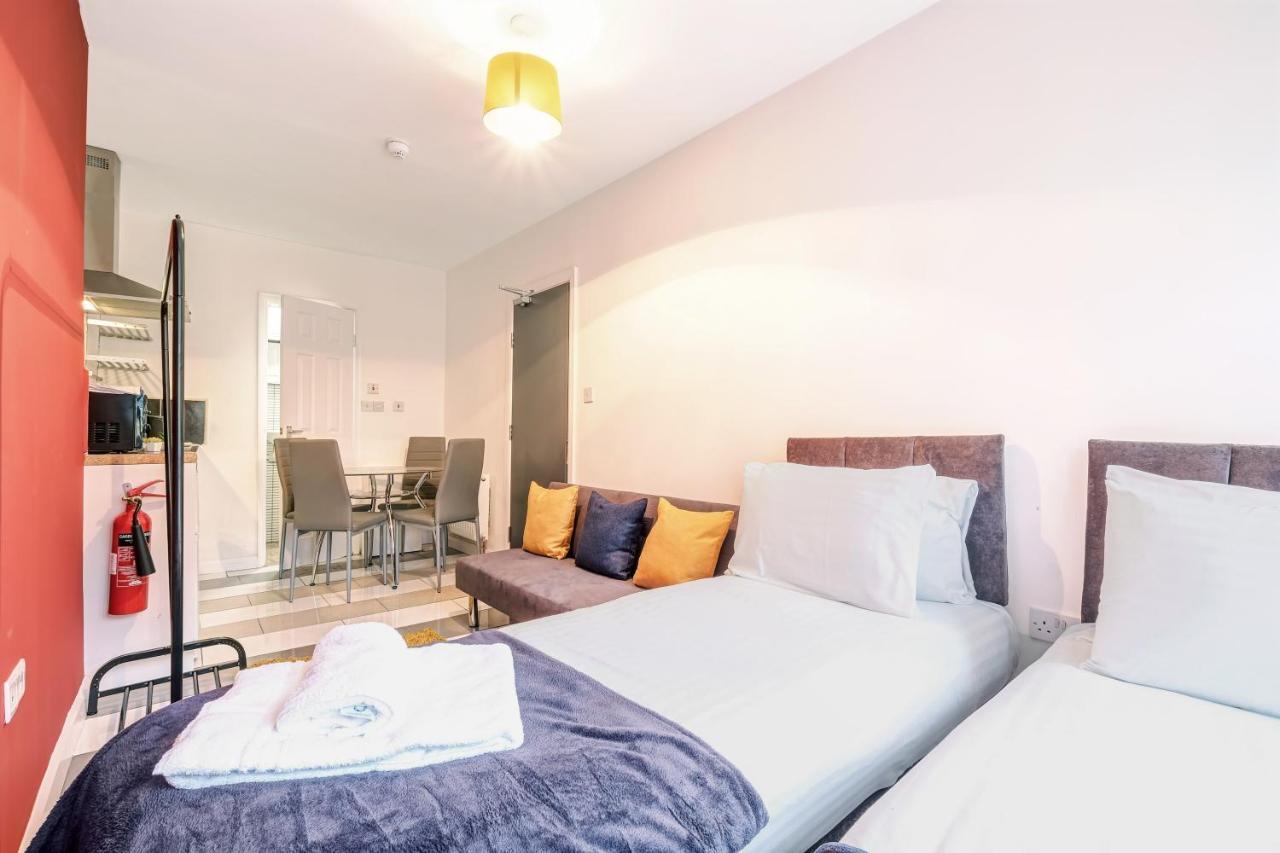 Fernbank Rooms Sudbury Hill, Harrow, Self-Contained Studios With En-Suite Harrow on the Hill Buitenkant foto