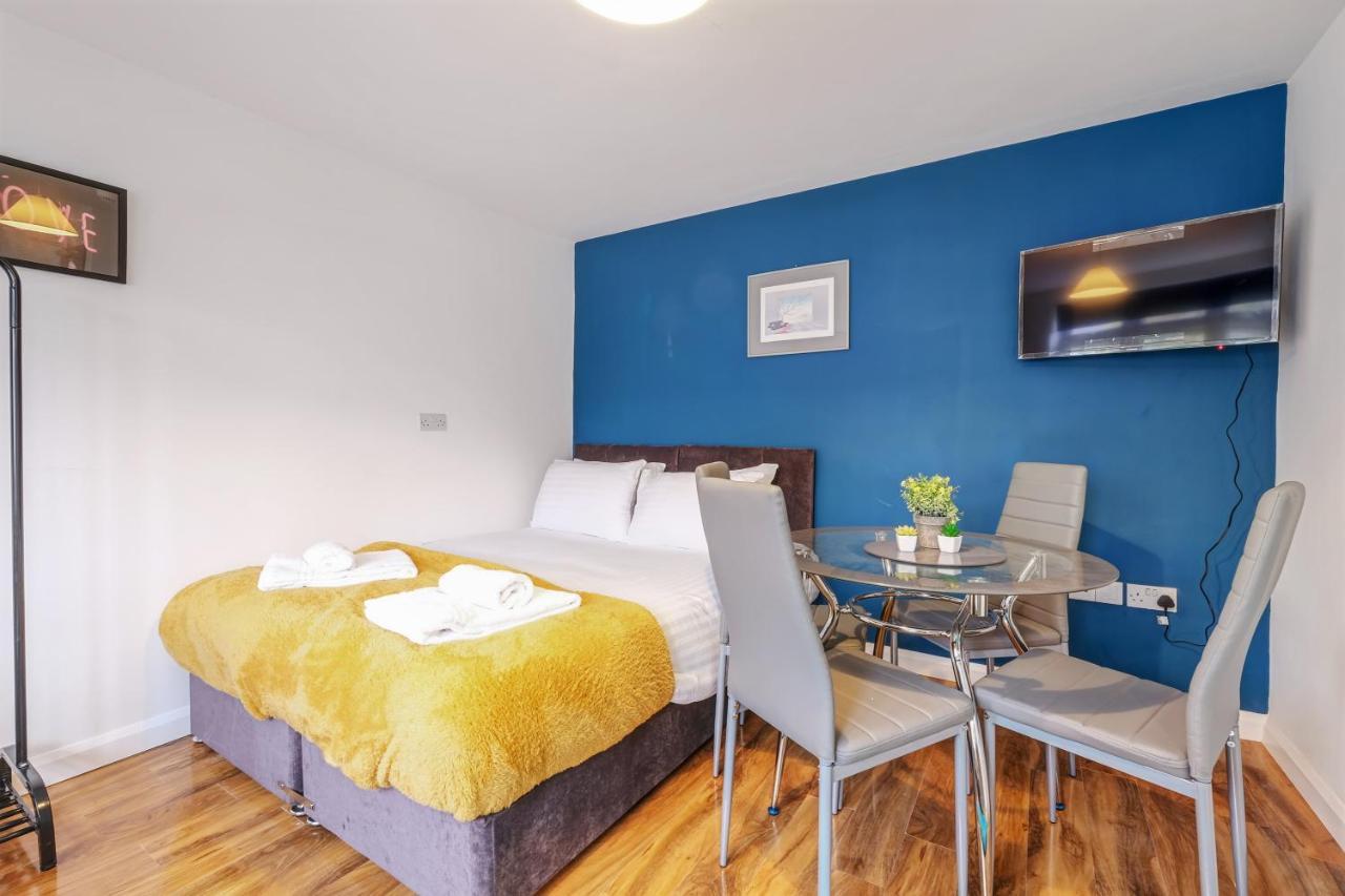 Fernbank Rooms Sudbury Hill, Harrow, Self-Contained Studios With En-Suite Harrow on the Hill Buitenkant foto
